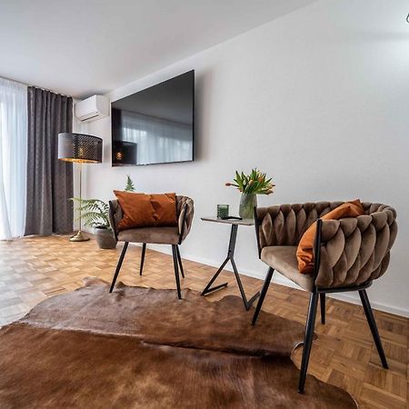 City Wohnung FN L 5 KLIMATISIERT mit Balkon und Küche FDH Exterior foto